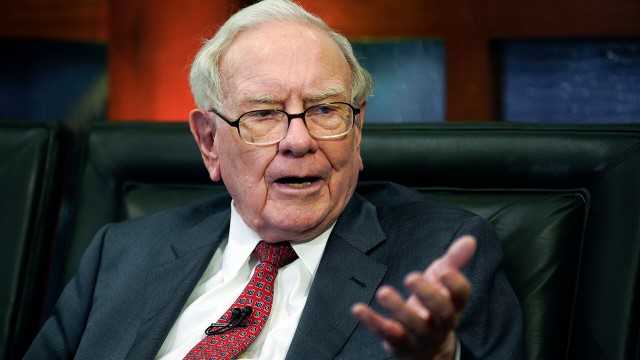 ‘Investment genius’ Buffett sells Apple and buys Domino’s Pizza